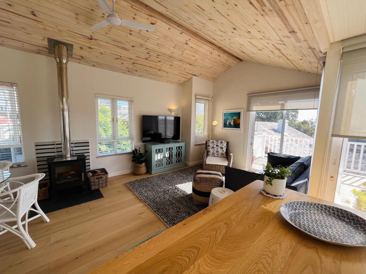 Moonshine - Two Bedroom House With Inverter Kapstaden Exteriör bild